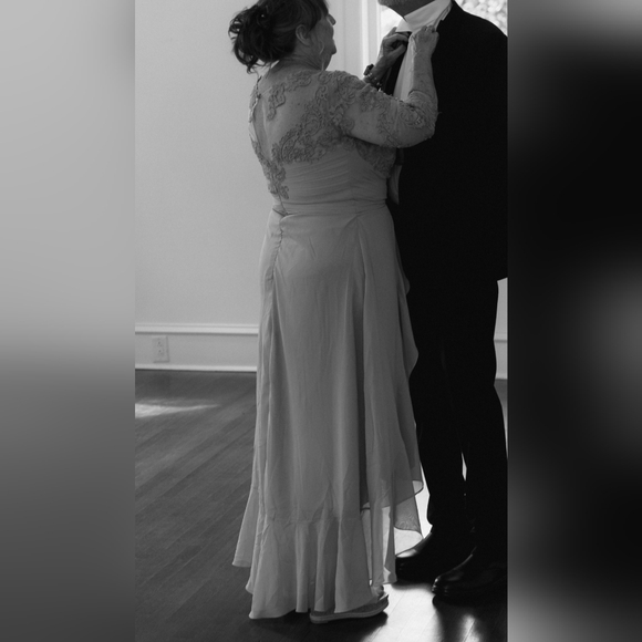 Long Formal Dress Size 14 - Picture 7 of 8